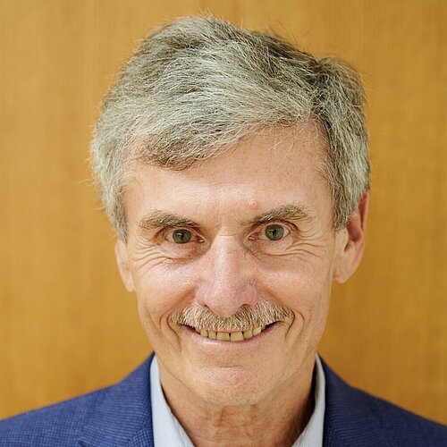 Porträt von prof. Ferdi Dudenhoeffer